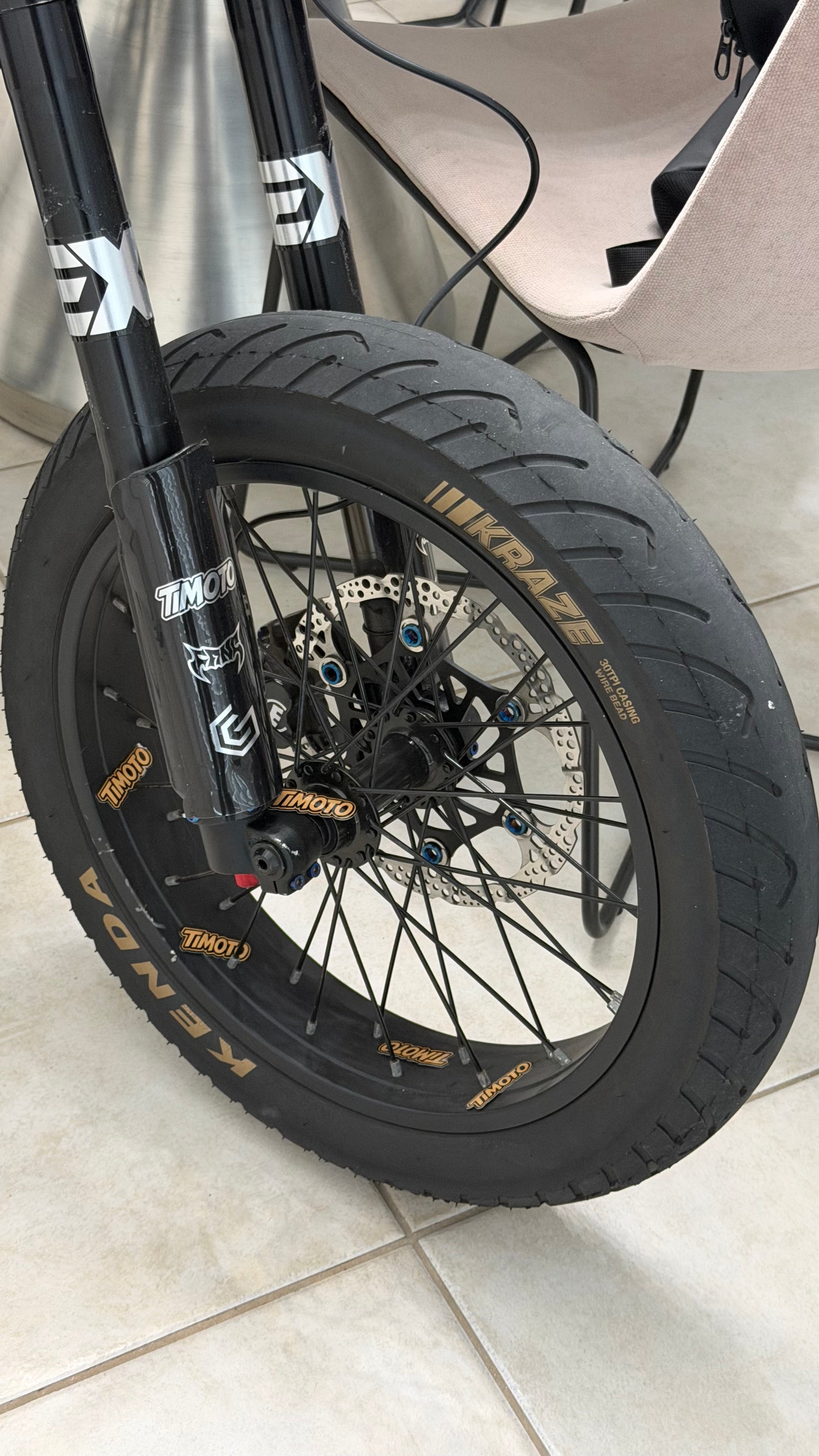 Kenda Kraze 20x4.25 (Single) – Moon Worx