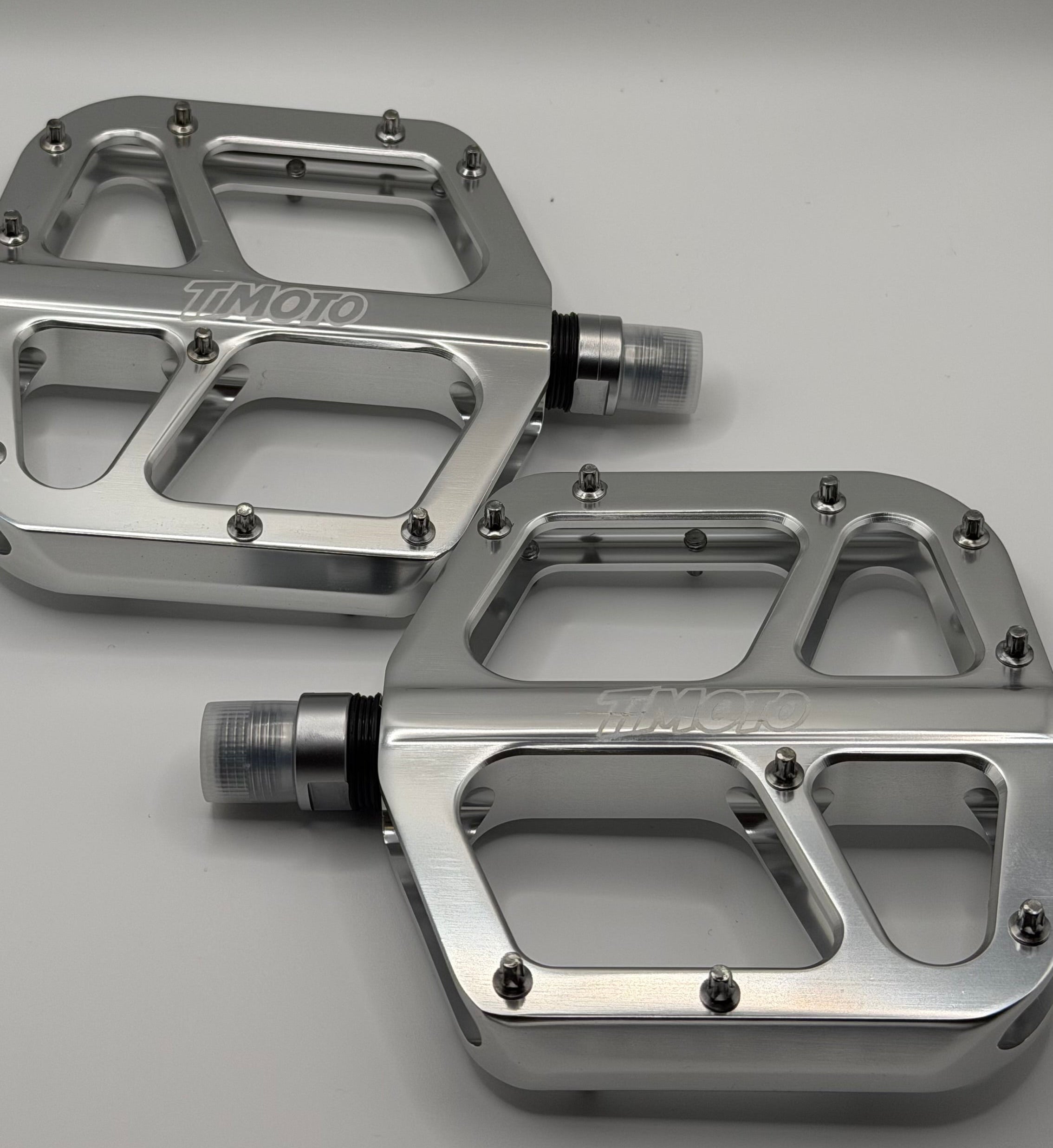 Timoto V2 chromemaxx Bike Pedals (Universal Fit) – Moon Worx